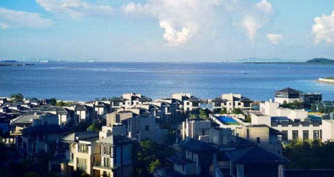 住进了海边小院-万科红树东岸售楼处麻将胡了放弃了深圳湾的大平层王总(图1)